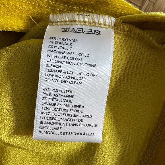 Gold Velvet Deep V Long Sleeve Top Size Medium - Picture 7 of 8